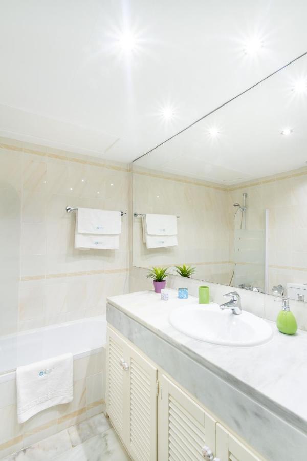 Marbella Banus Suites - Golden Beach Marbella Suite Eksteriør billede