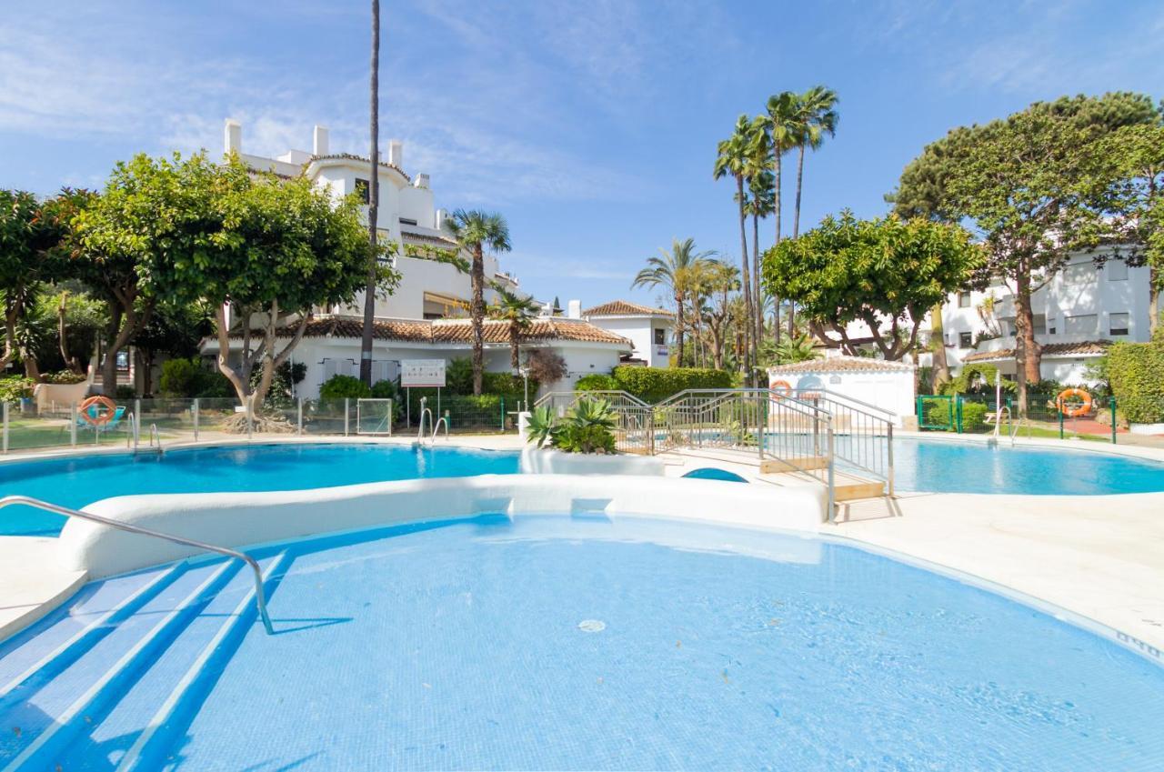 Marbella Banus Suites - Golden Beach Marbella Suite Eksteriør billede