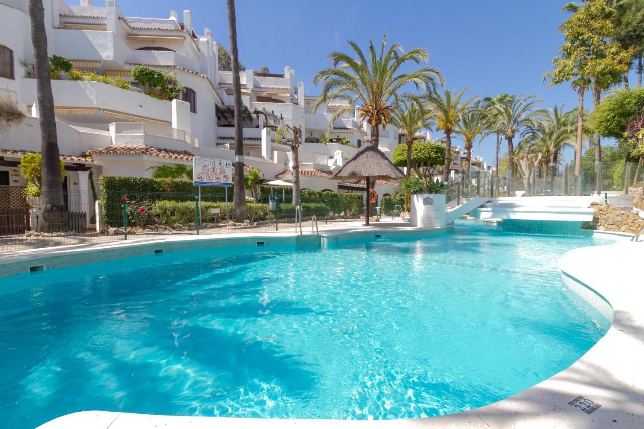 Marbella Banus Suites - Golden Beach Marbella Suite Eksteriør billede